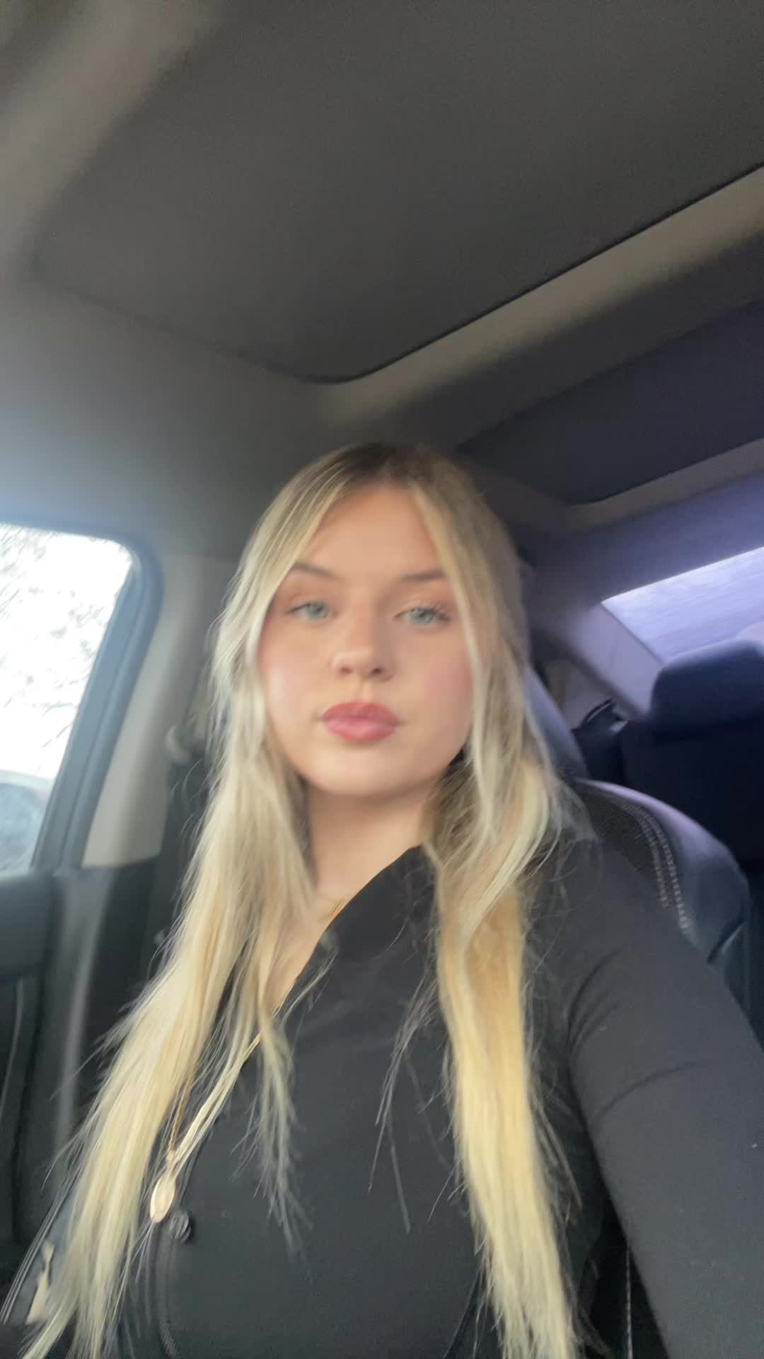 @Isabella