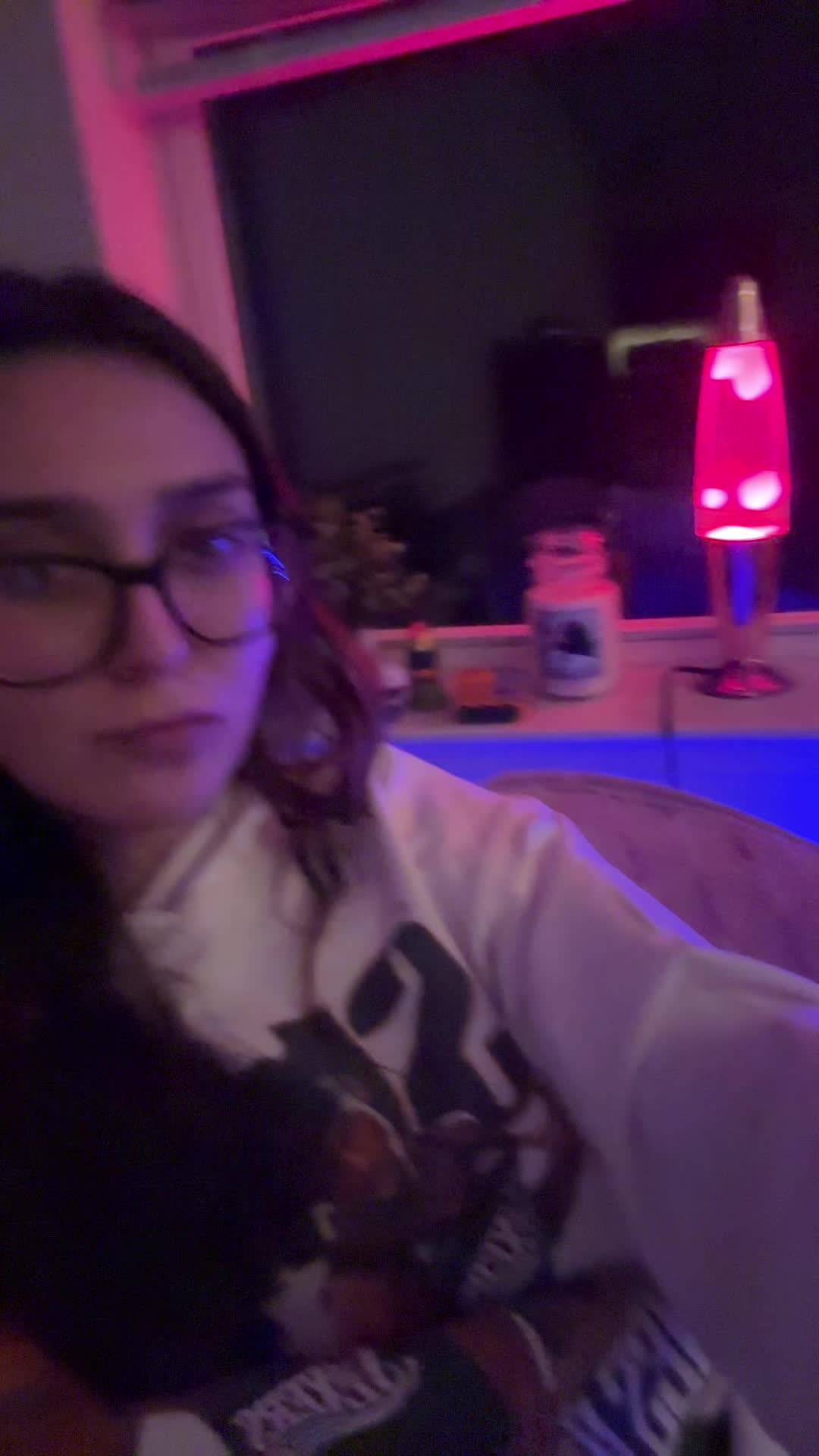 @:3