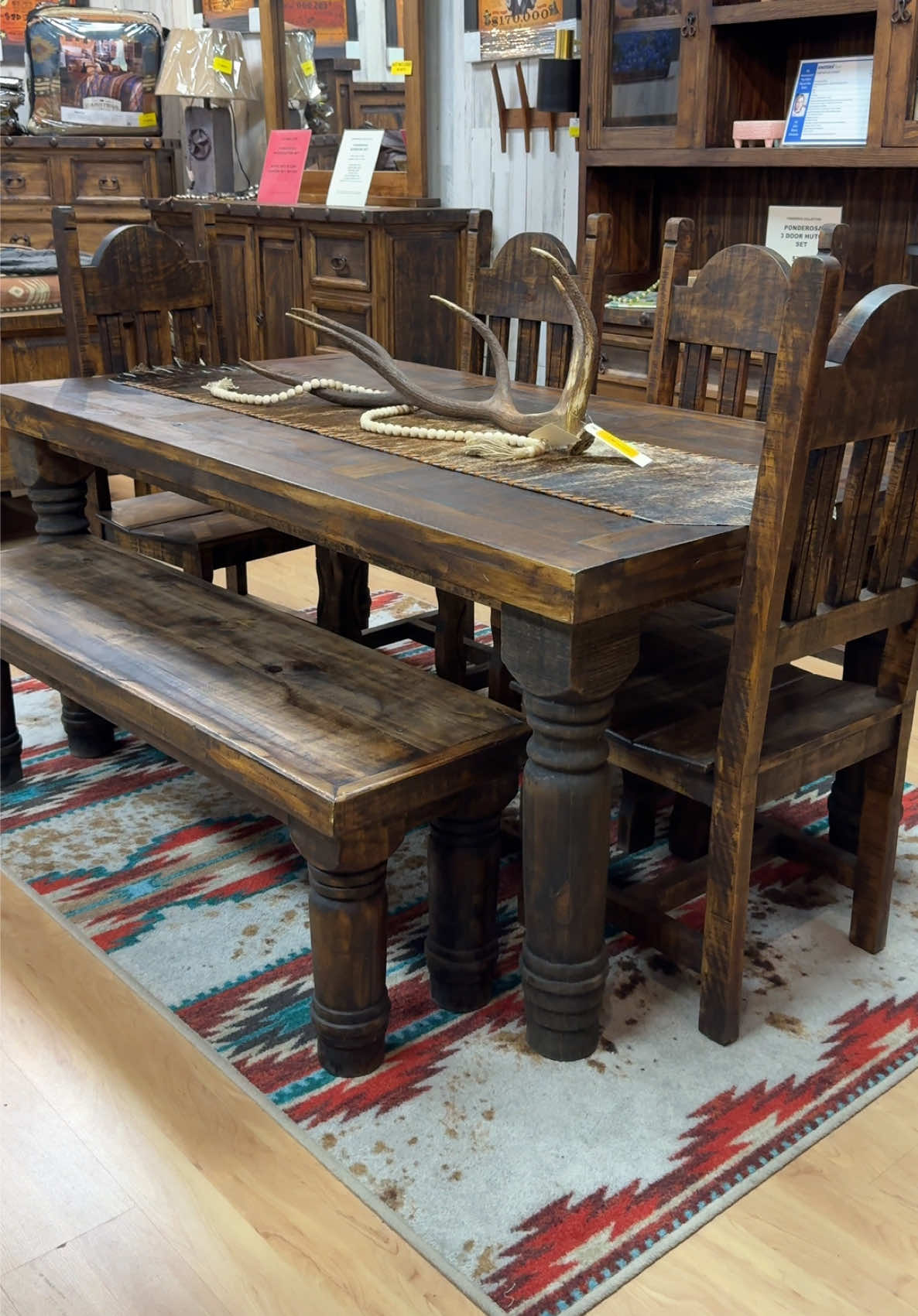 @RusticFurnitureDepot