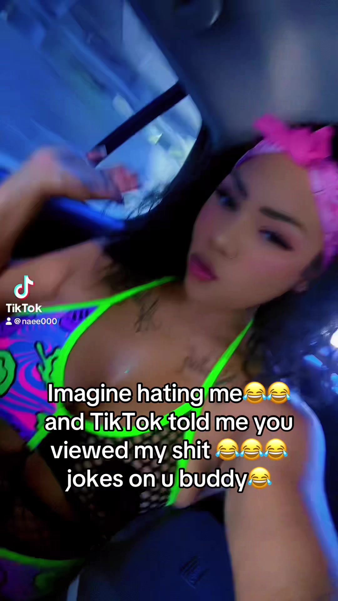 @<><>