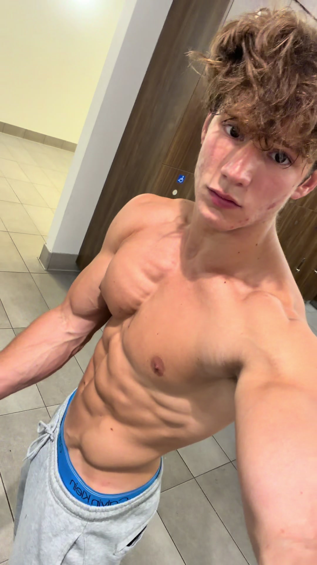 @dylan.lopezz__