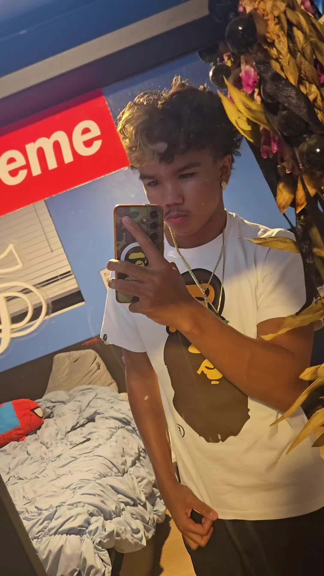 @️
