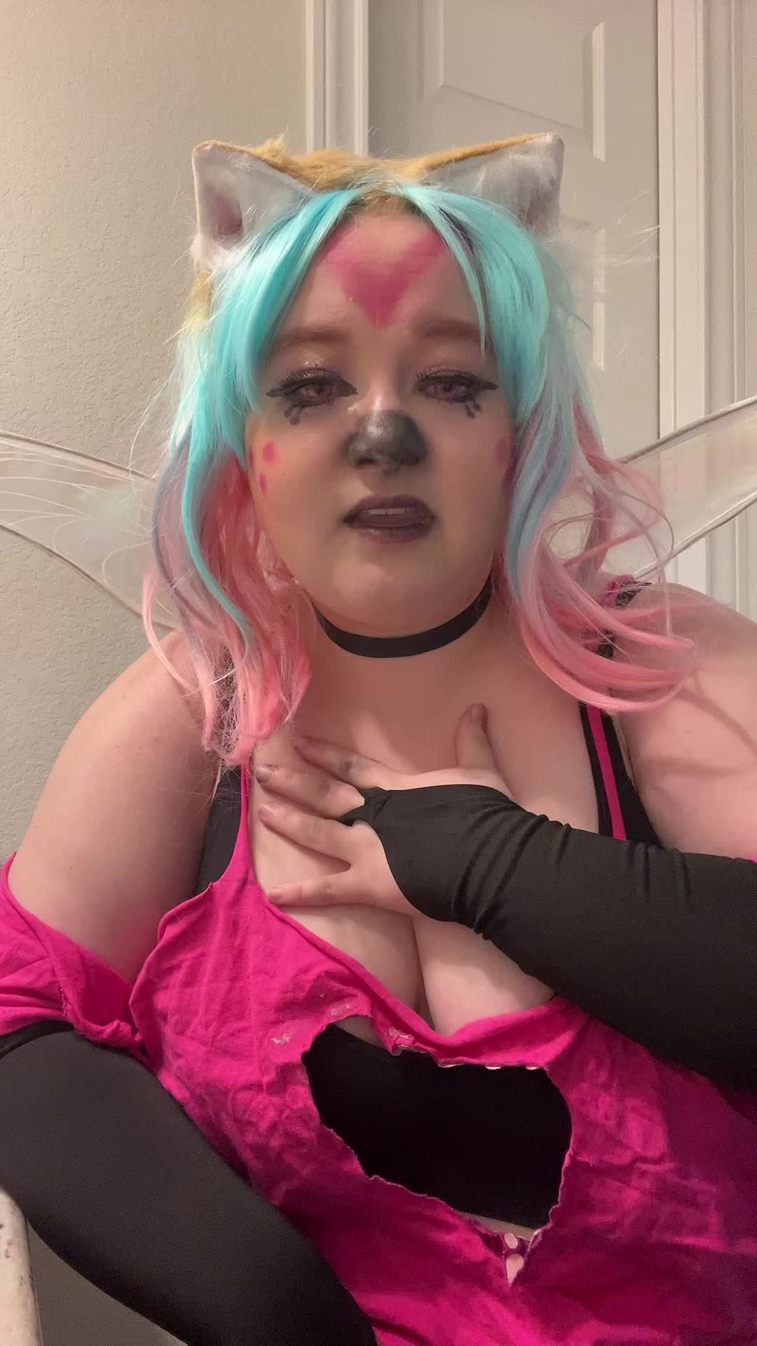 @Little_Red_Cosplay