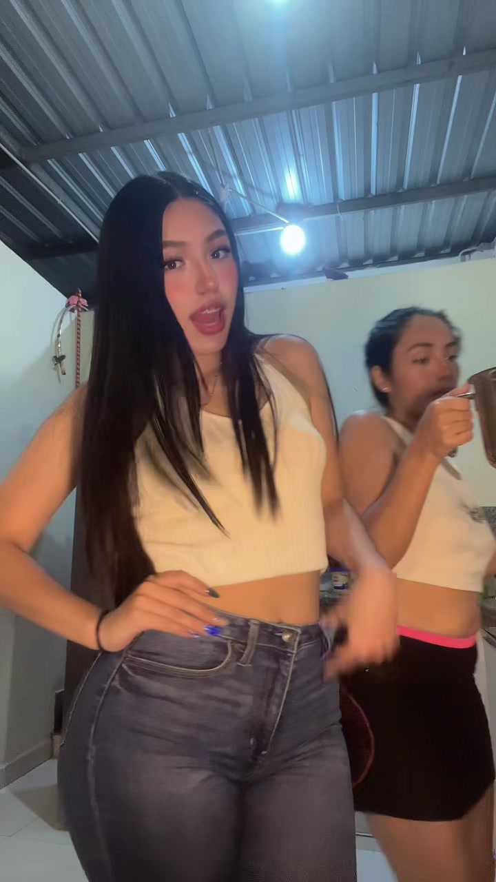 @𝒆 𝒎 𝒊 🇪🇨🦂