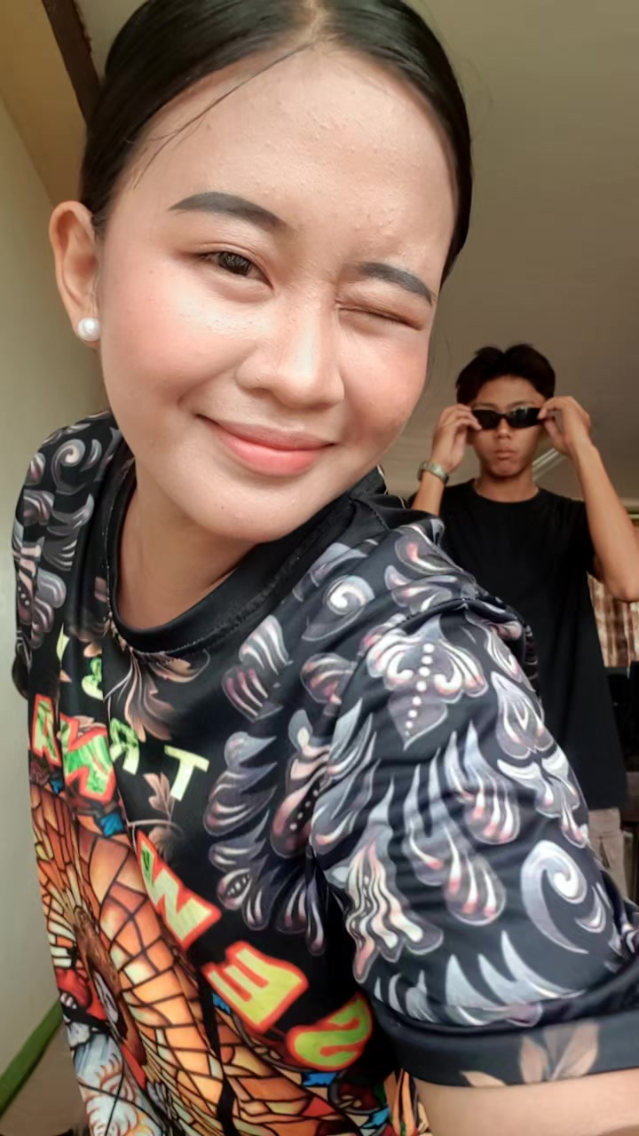 @shanieeeOng