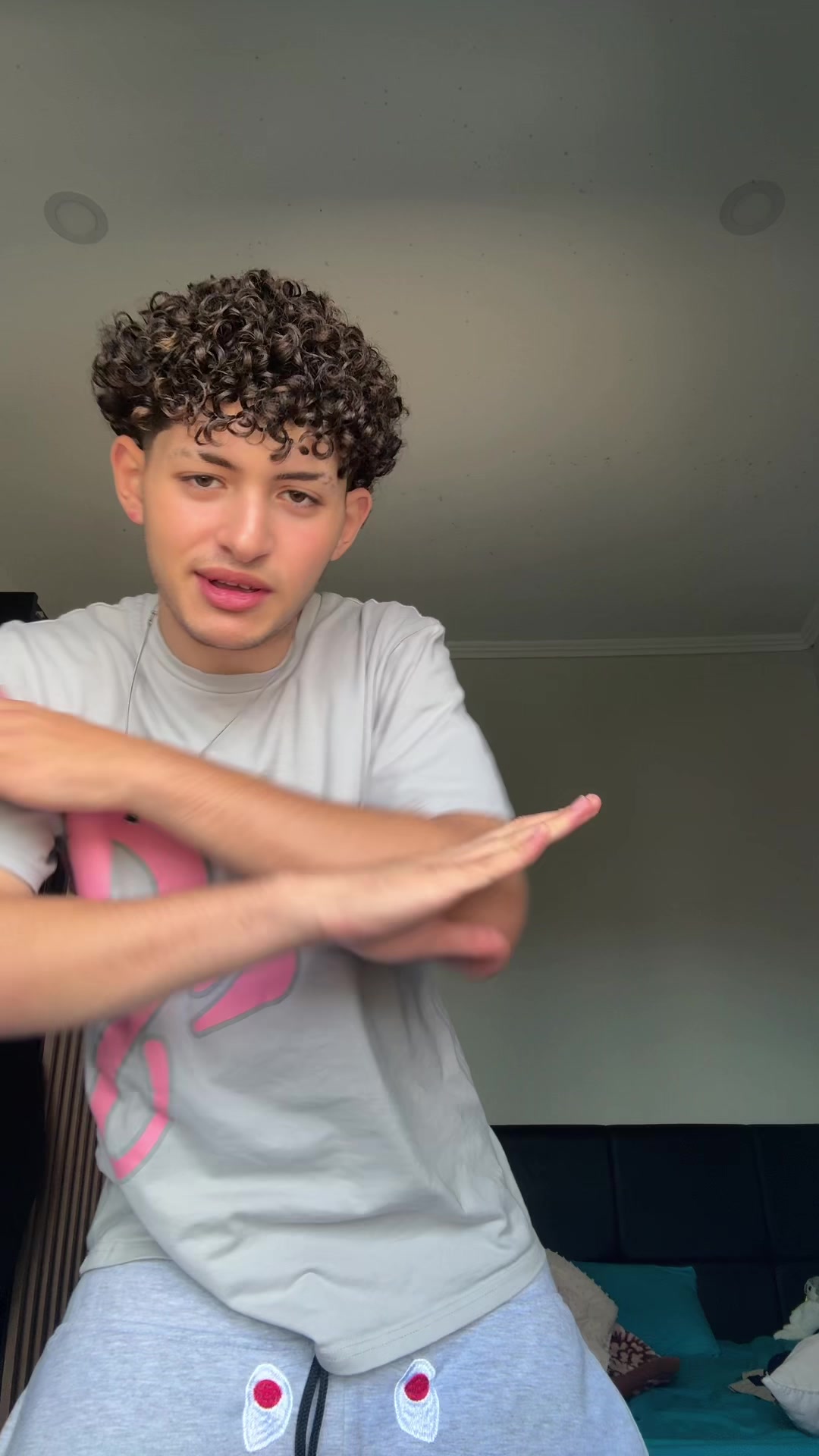 @Yassinjohnson17