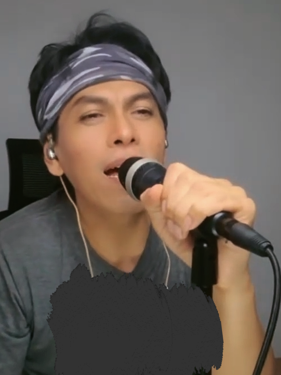 @Toni