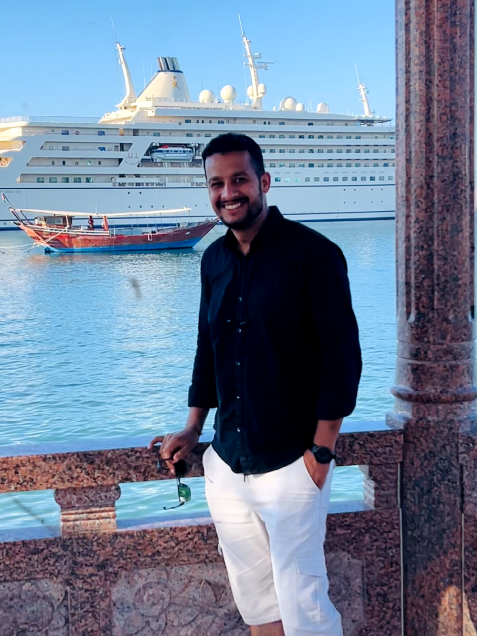@Shahrukh 🇴🇲🇵🇰