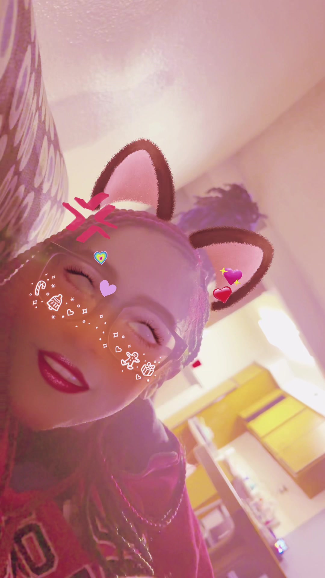 @:3