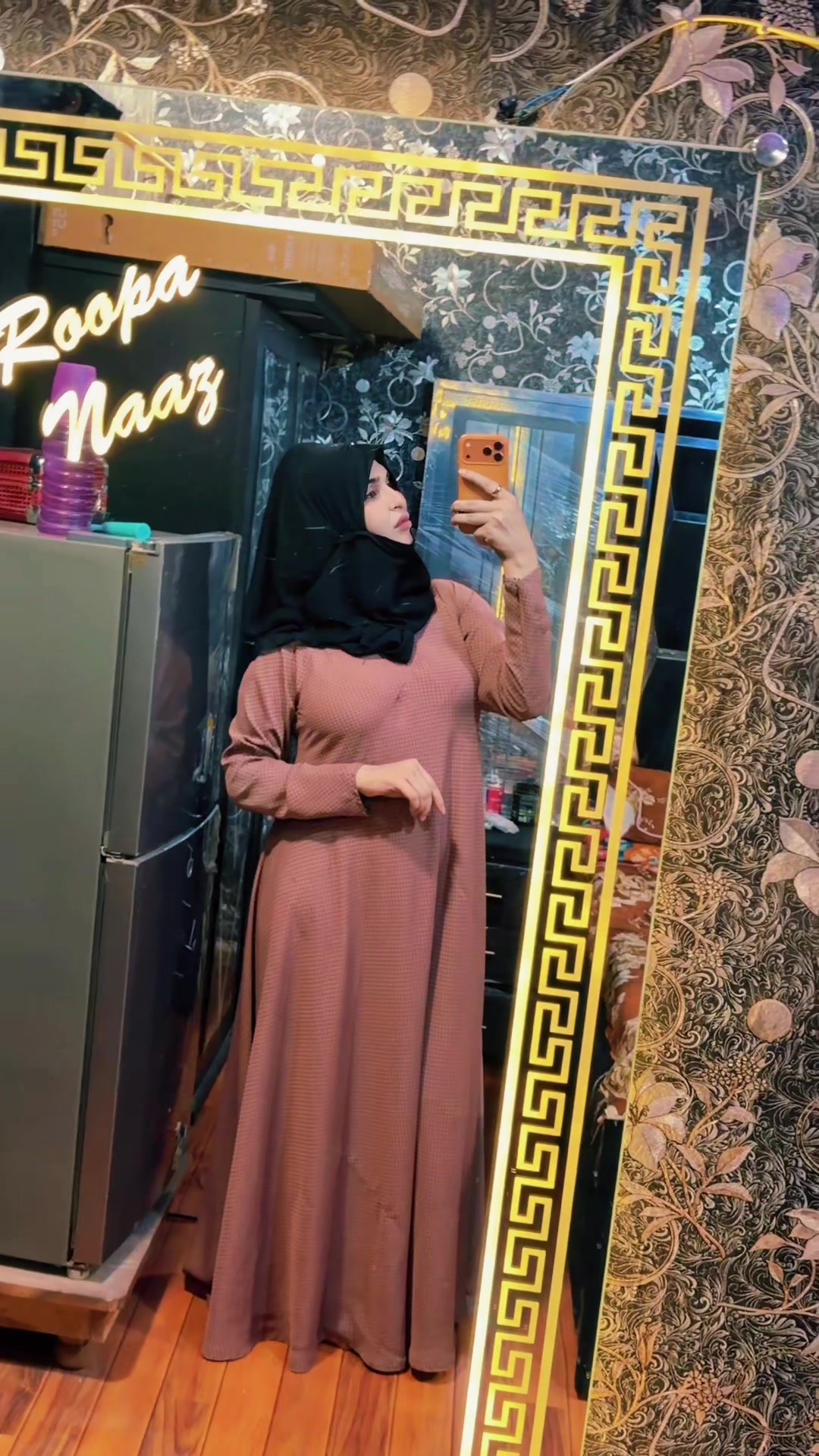 @Ropa Naz