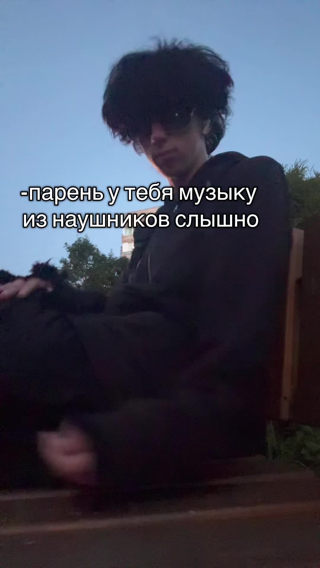 @LEWK1Y