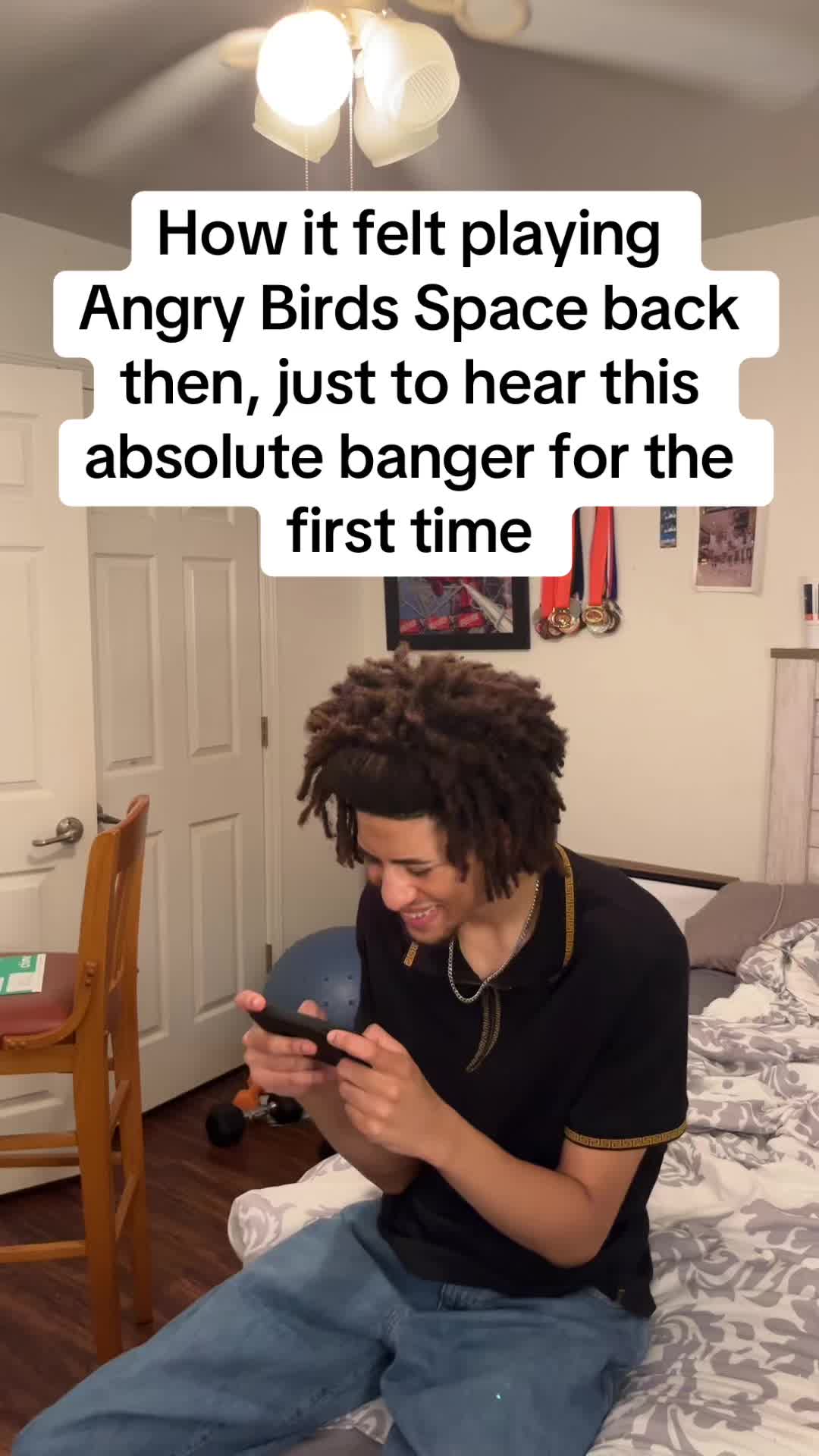 @ITZZ$kovie