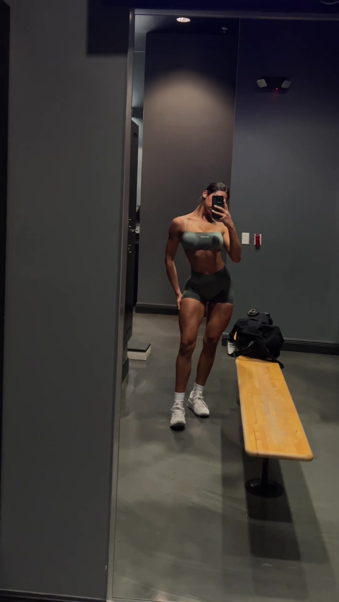 @zeynah🪽