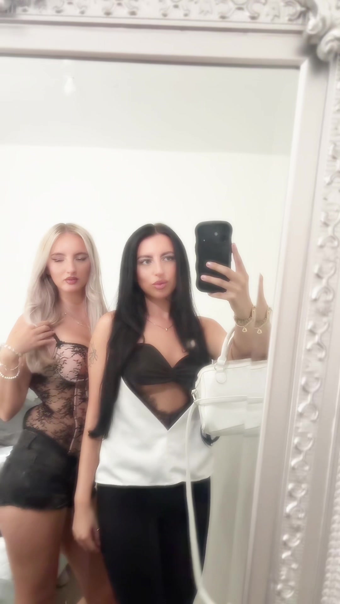 @Angel😇
