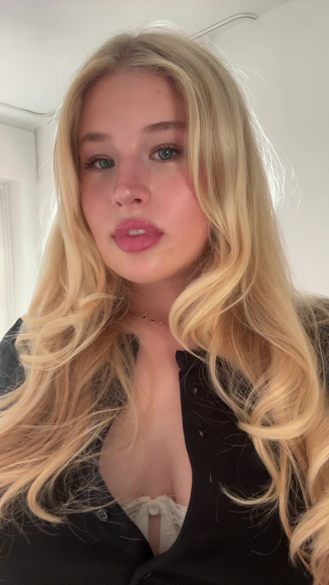 @anna