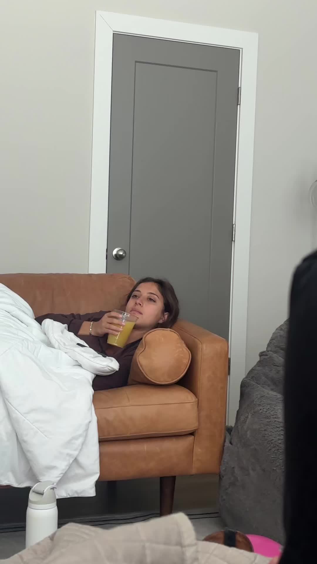@phoebeeejohnson