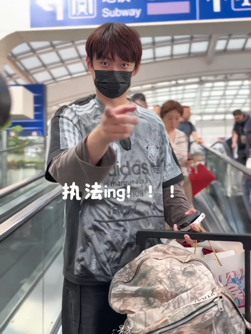 @Artha ๐ฎ๐ฉ ไปฒๅคๅค๐