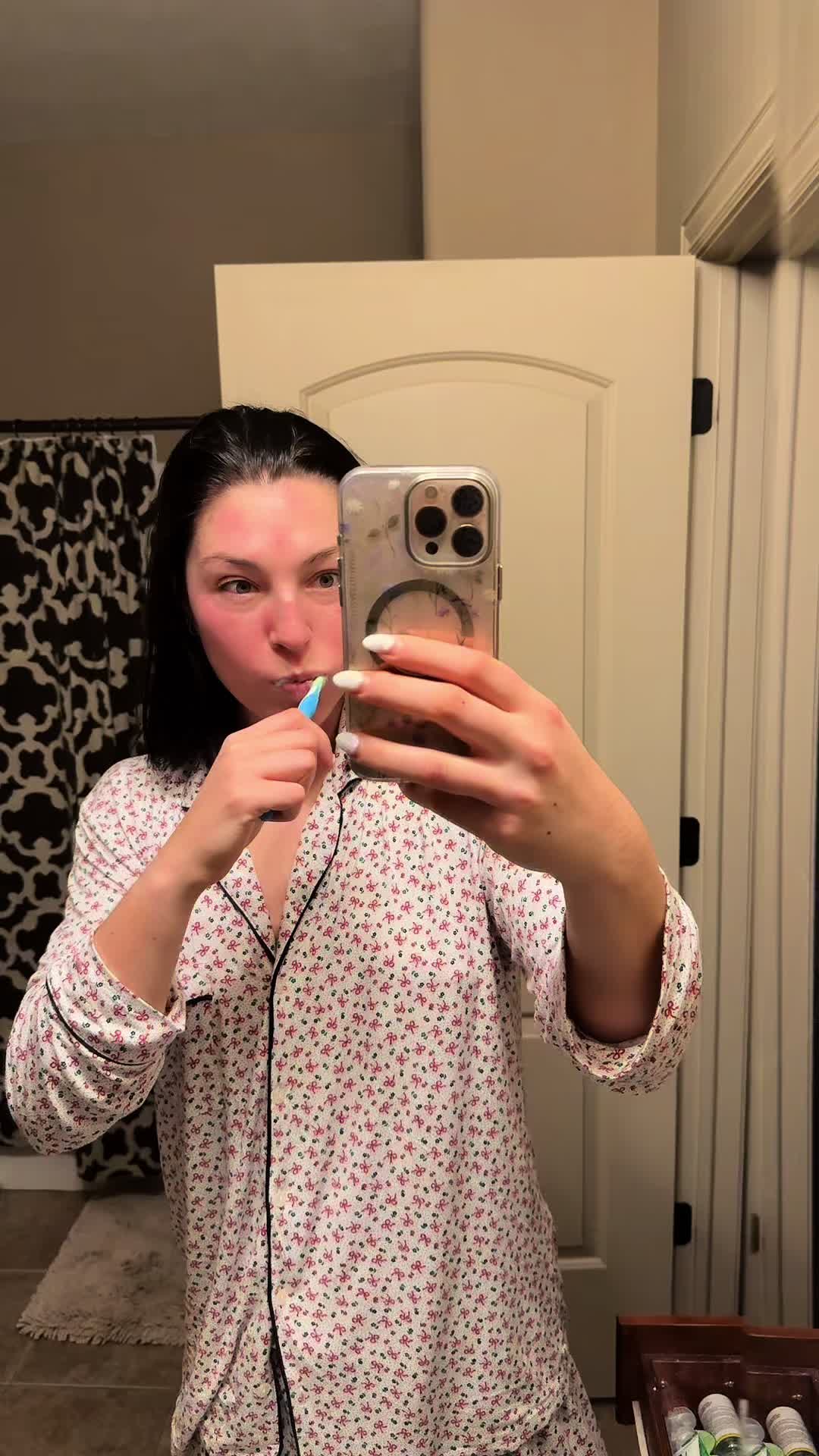@_alliegray