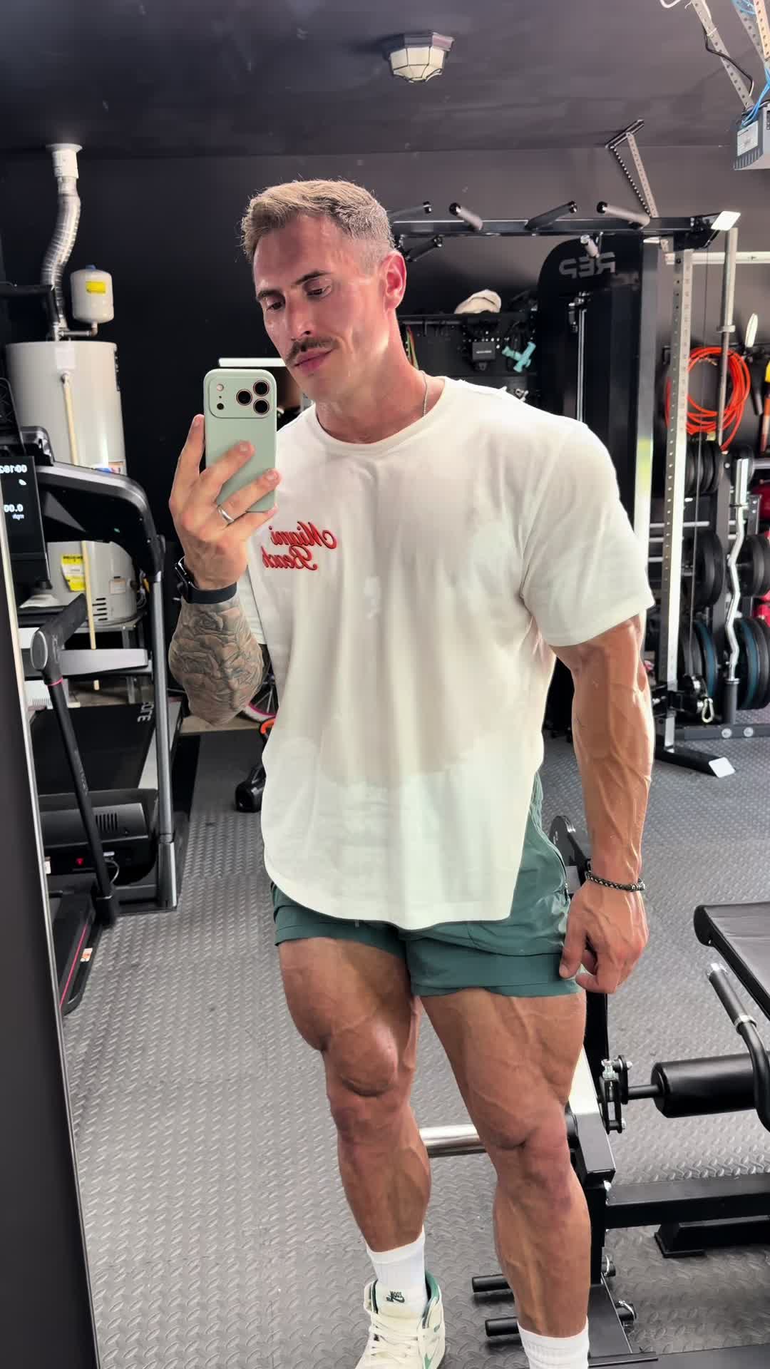 @Brady Barnes | IFBB PRO