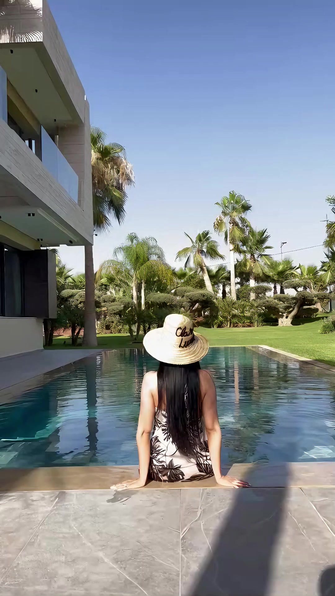 @Claren Luxury