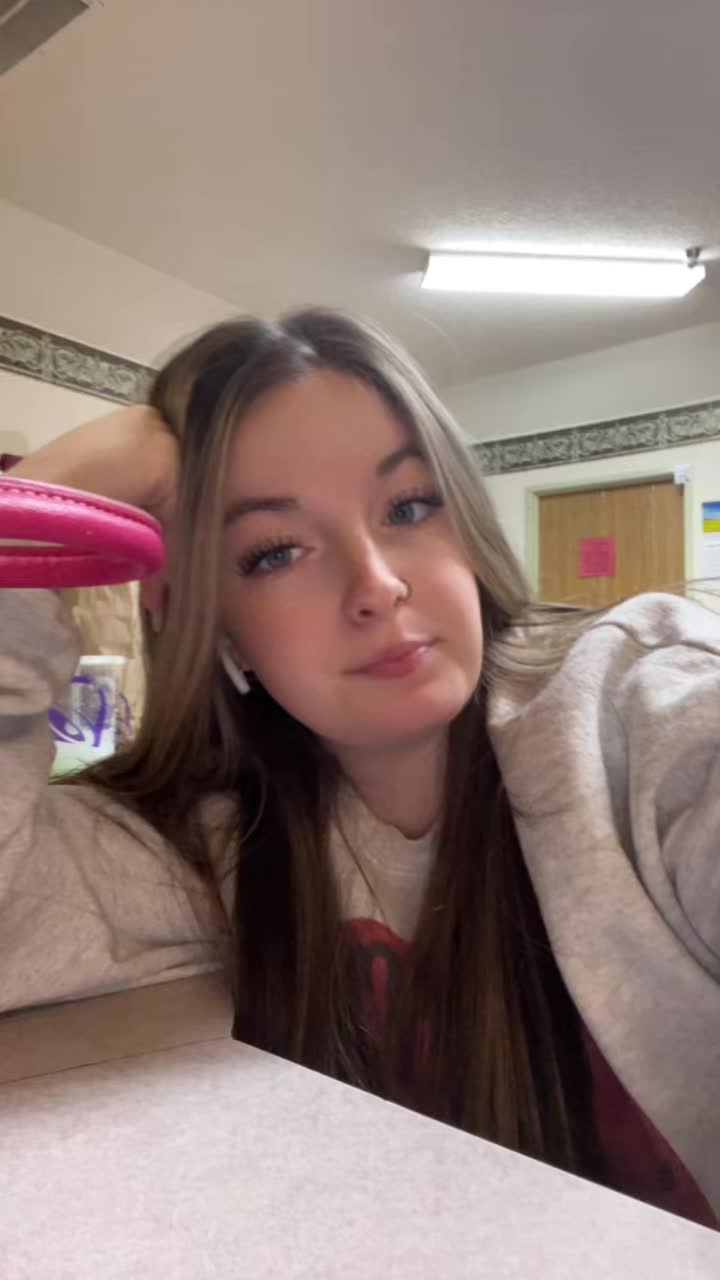 @ella.kellams