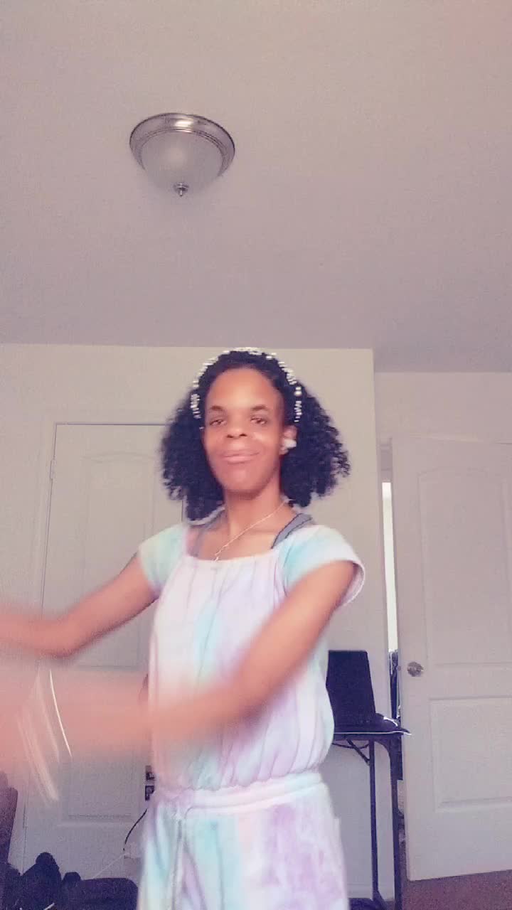 @🐝🖤queen22👑
