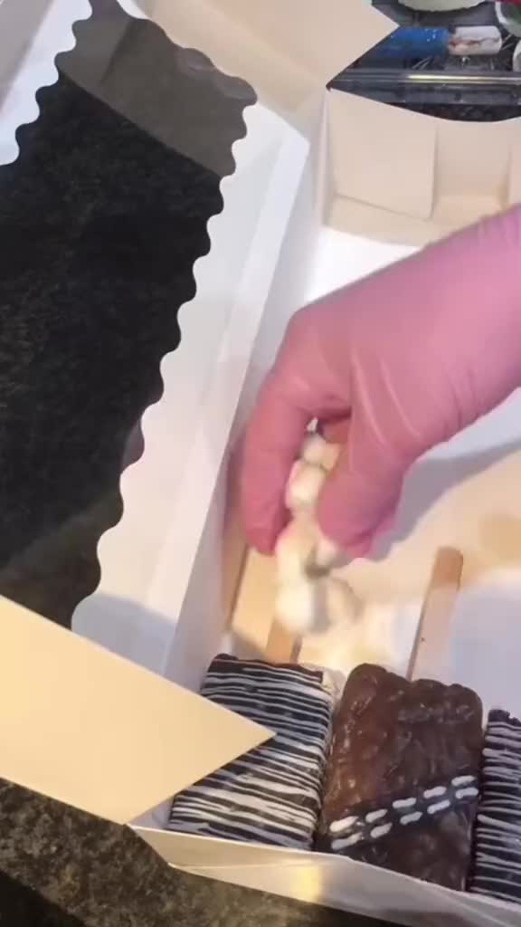 @LisasSweets