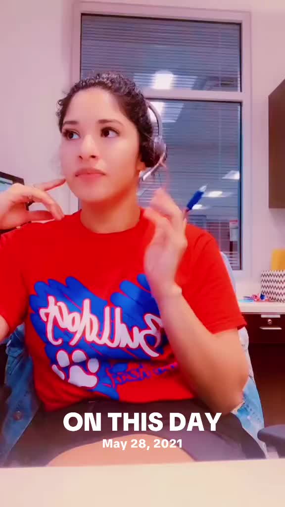 @HeyItsYuliie