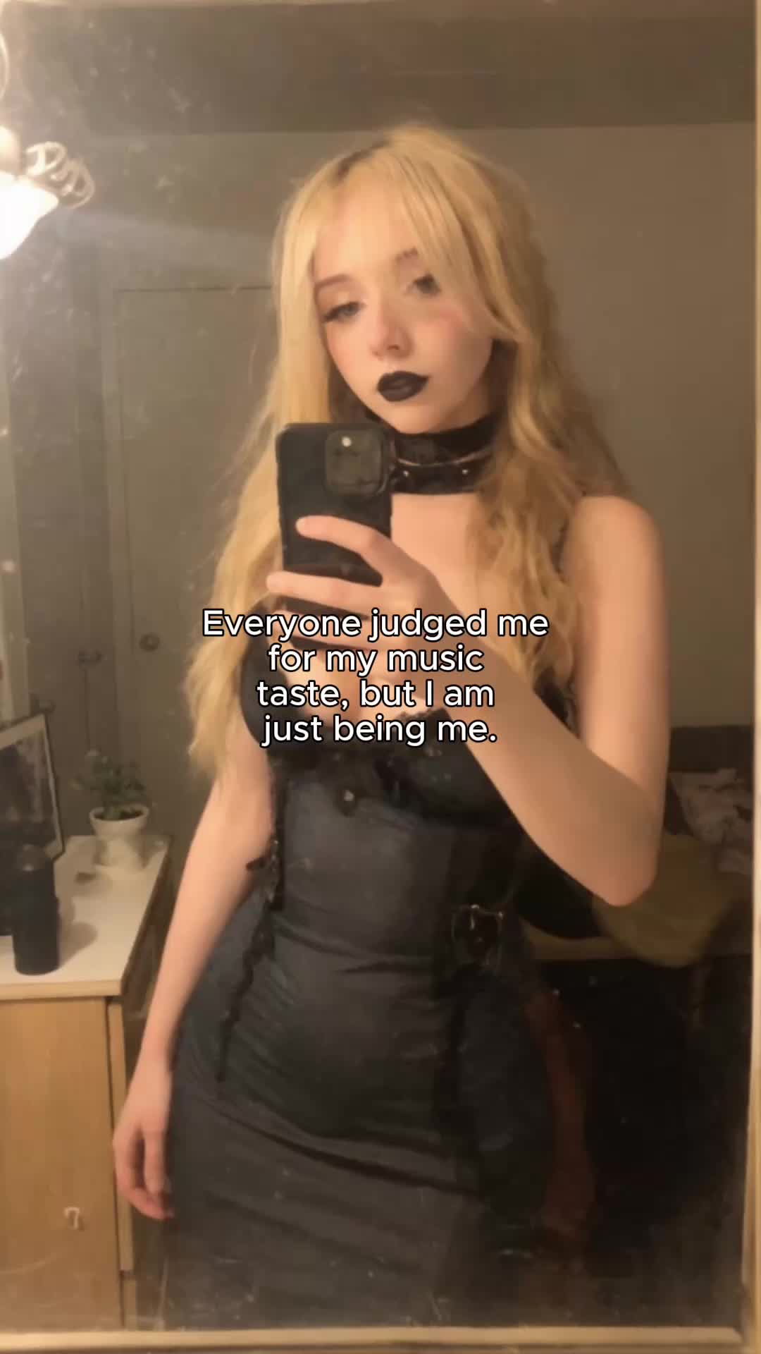 @Goth Girl Anna