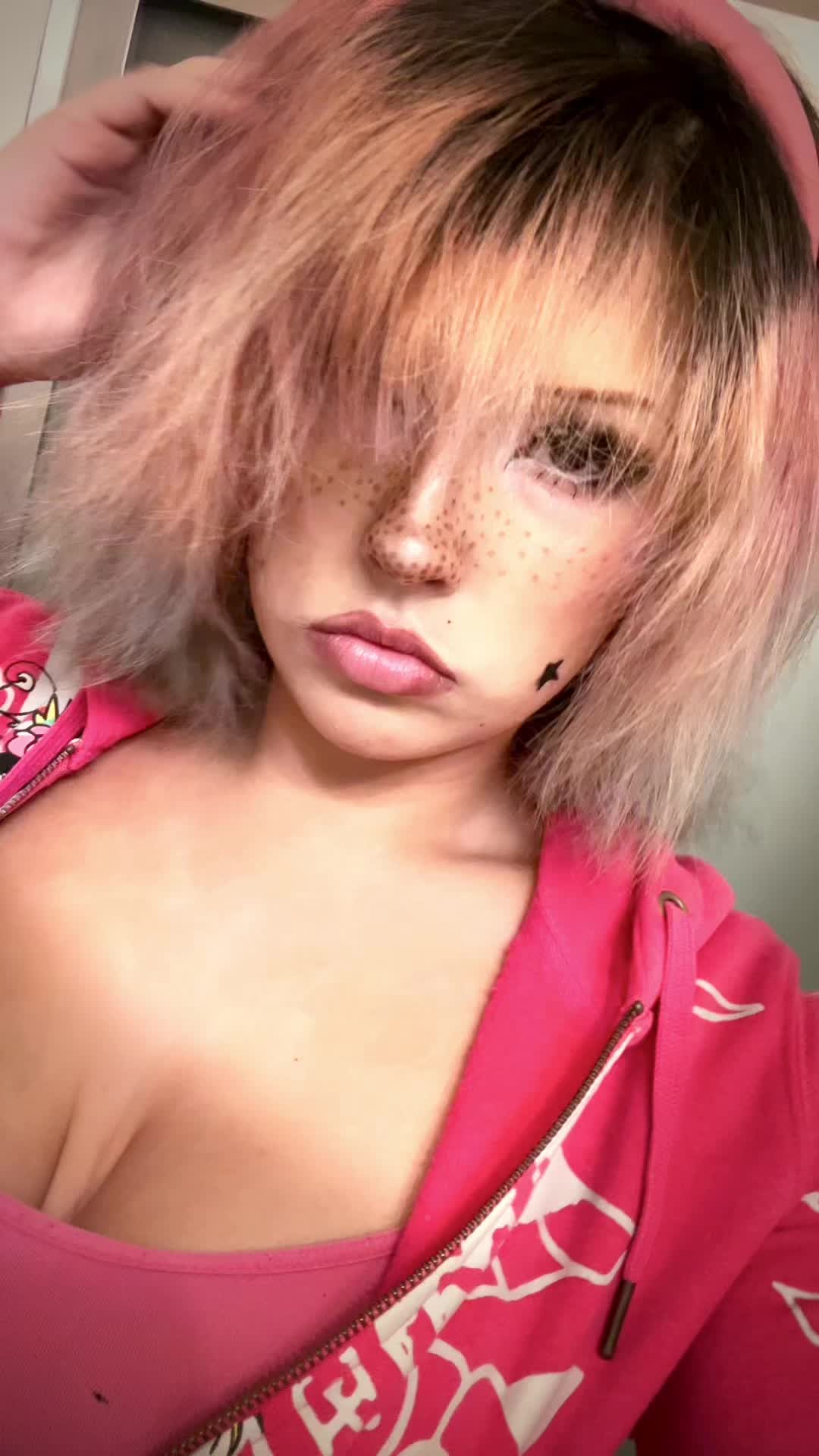 @sellystinka