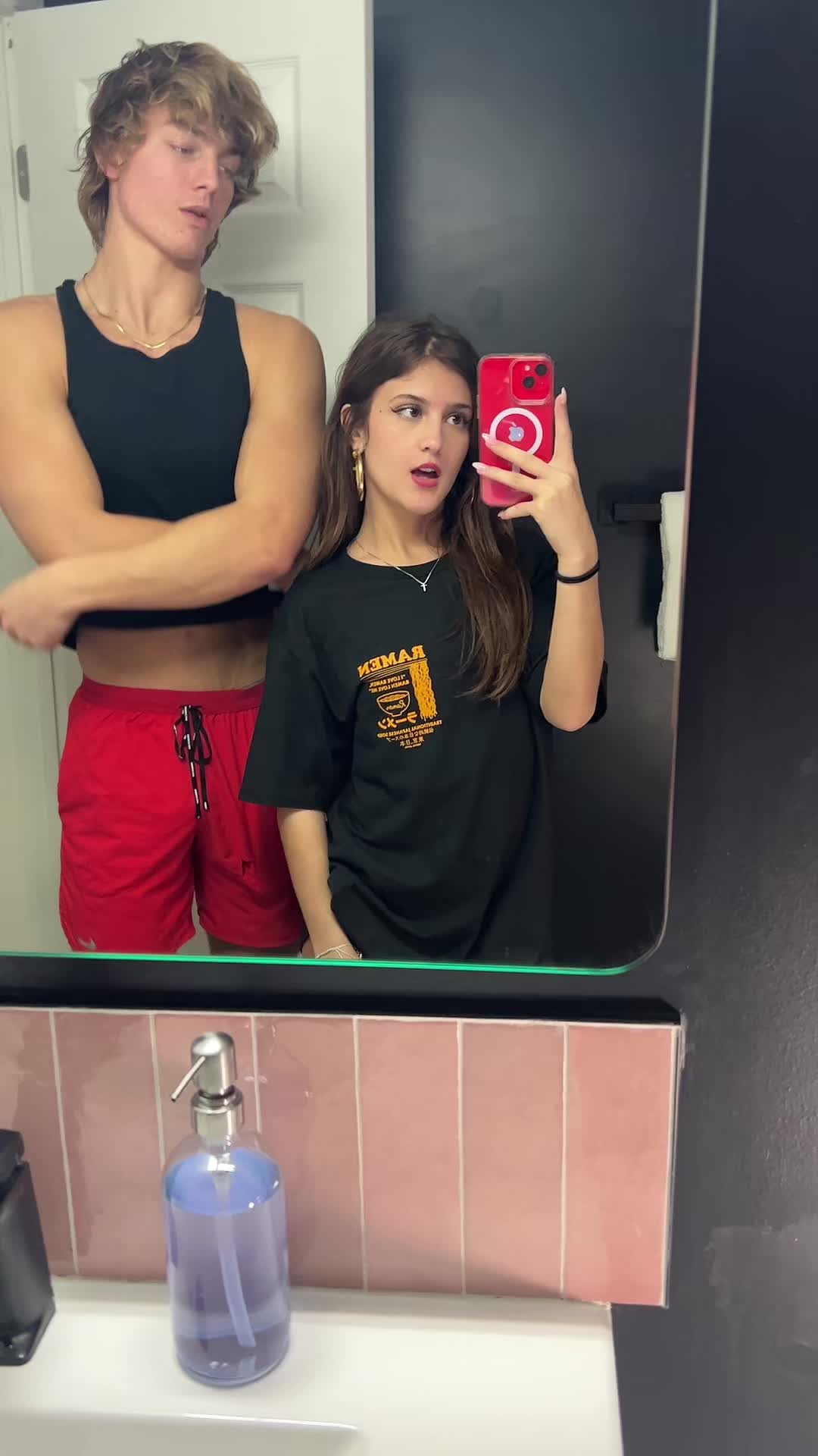 @Jennypopach