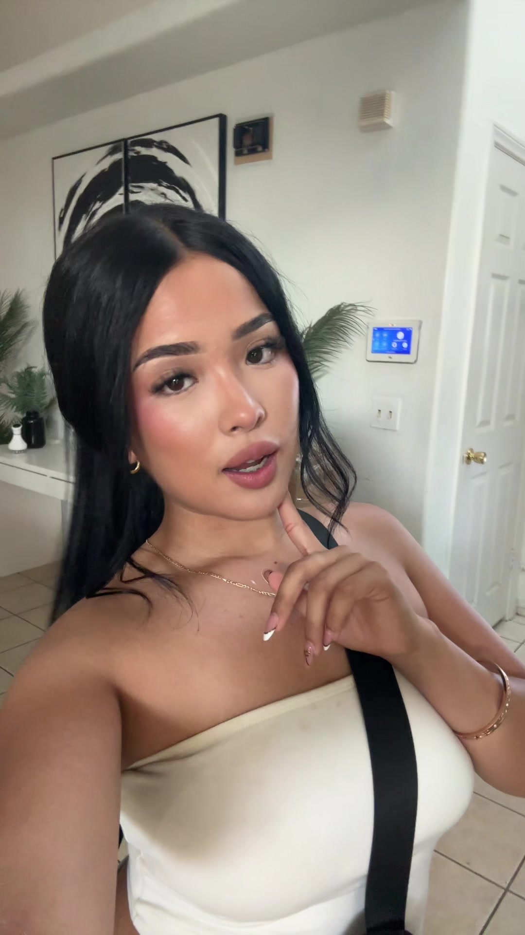 @𝐋.𝐑