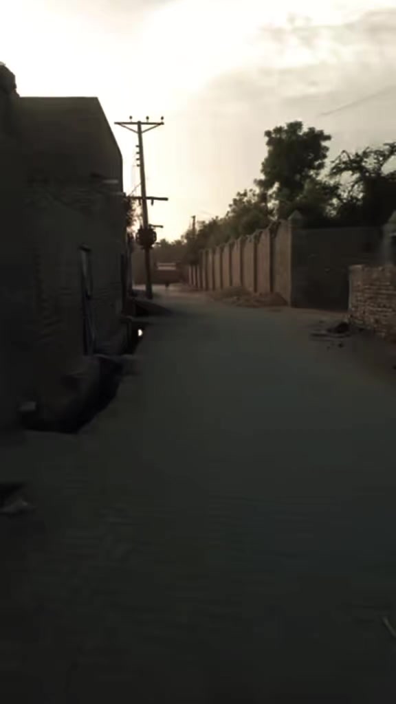 @𝗤𝗨𝗘𝗘𝗡&hearts;︎‿&hearts;︎