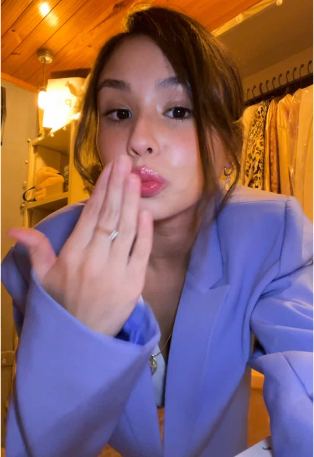 @Valentina