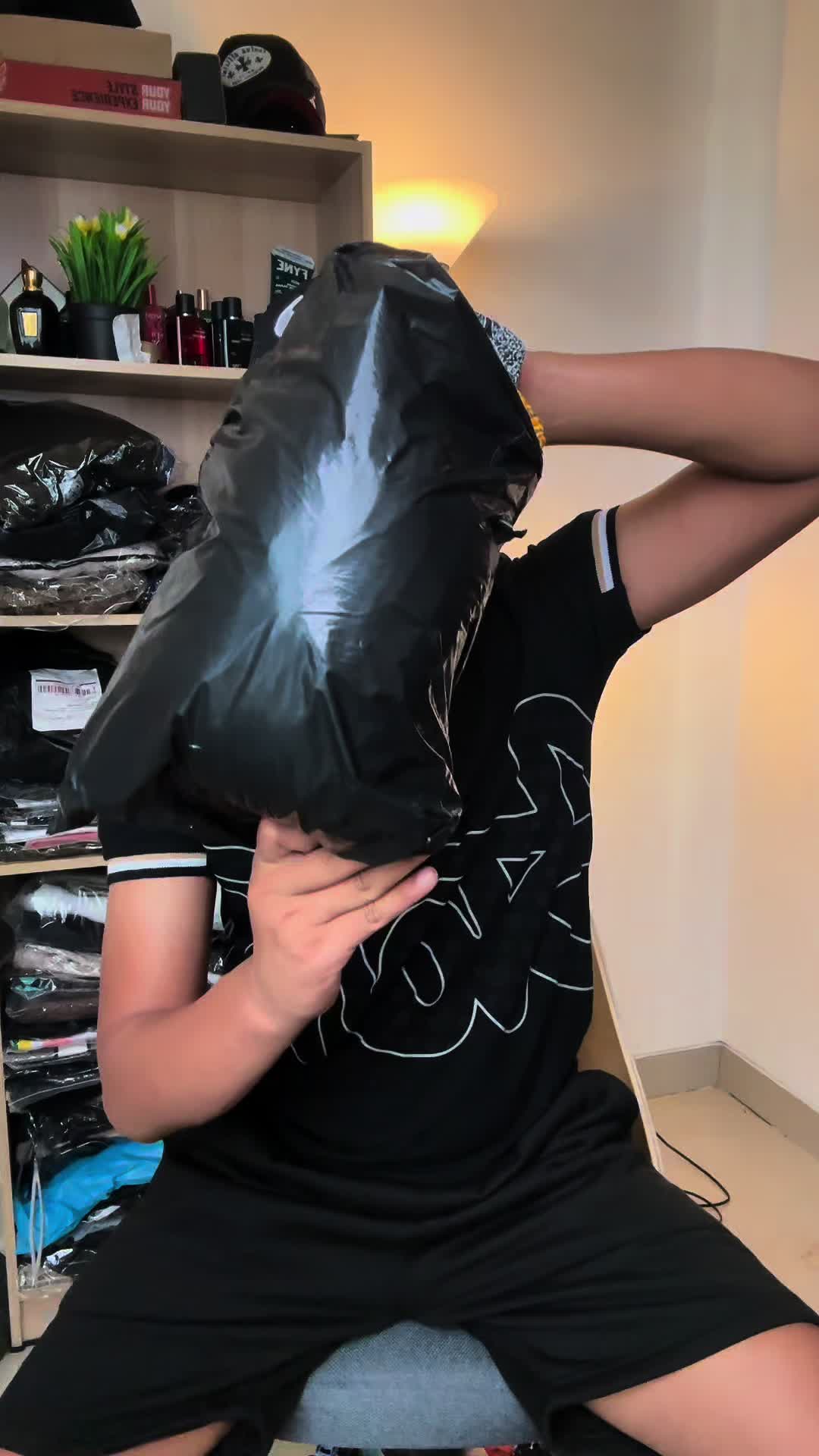 @𝘼𝙛𝙛𝙨𝙝𝙤𝙥_