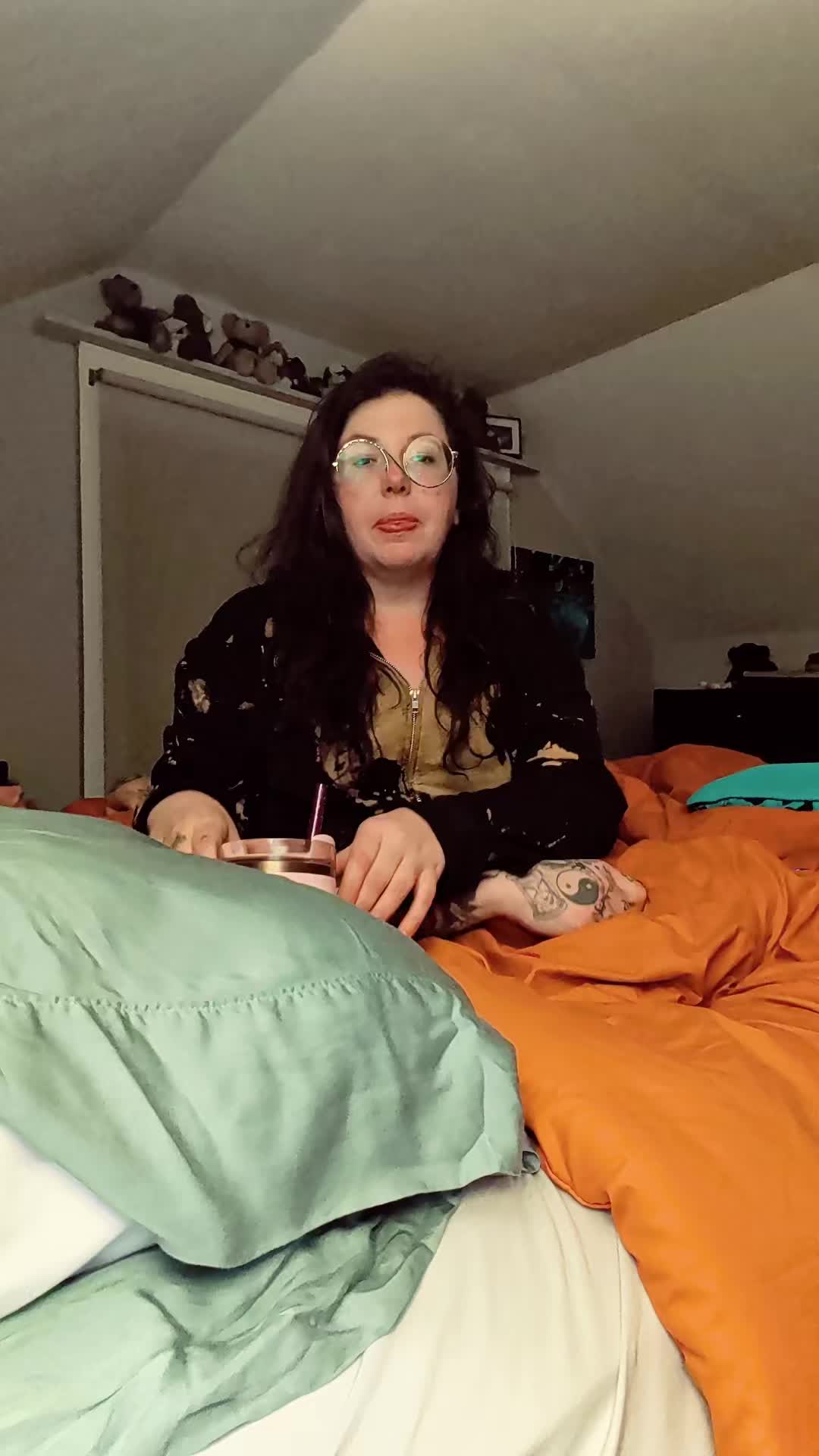 @Chellyissomewhere710