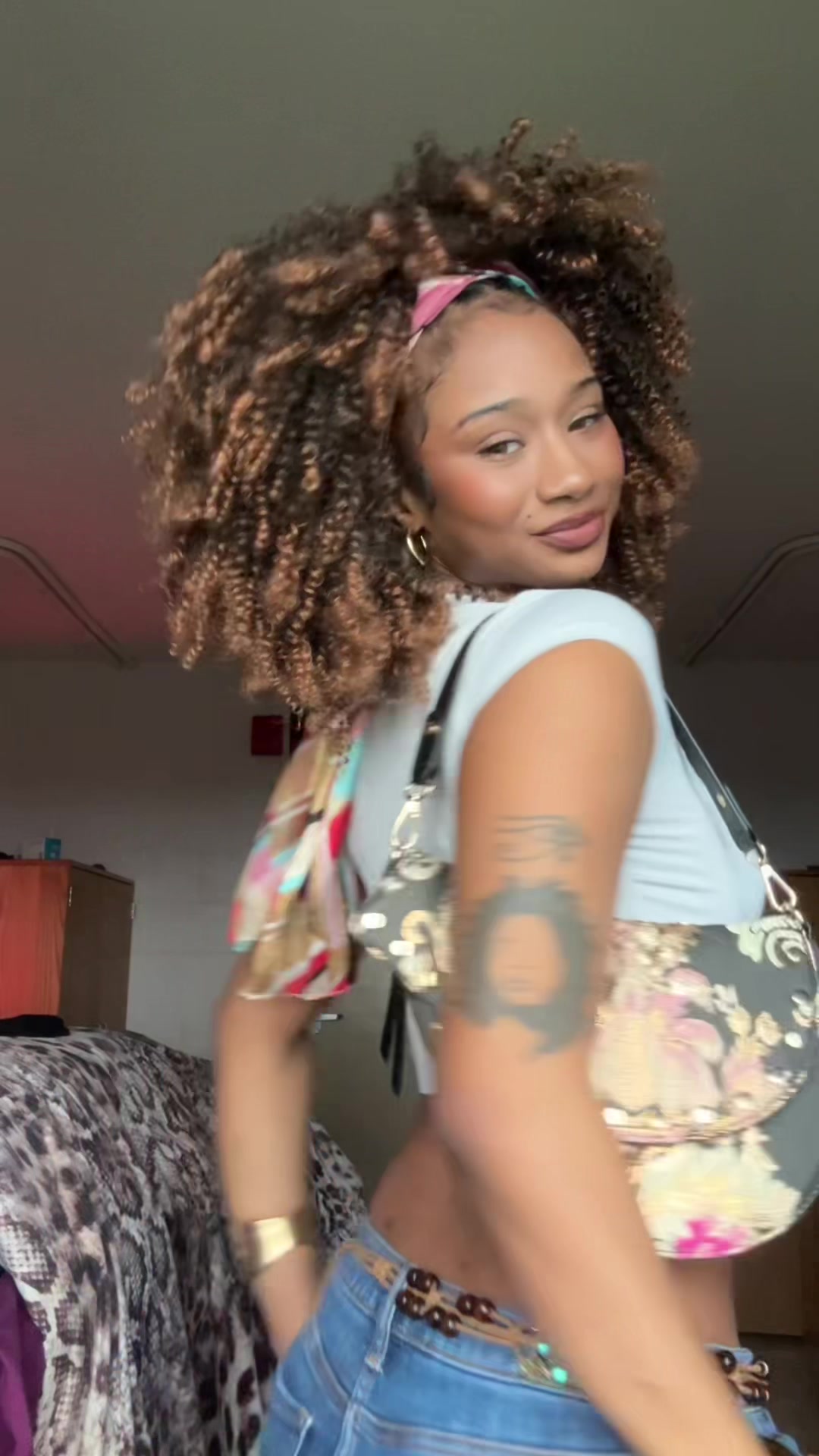 @NIYA