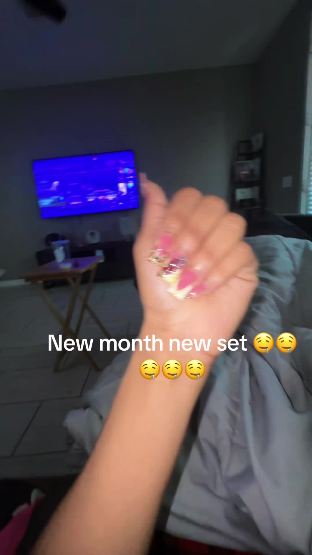 @👼