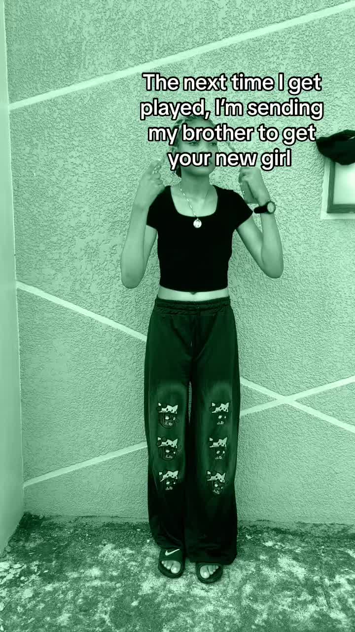 @Weirdo 🌚💕