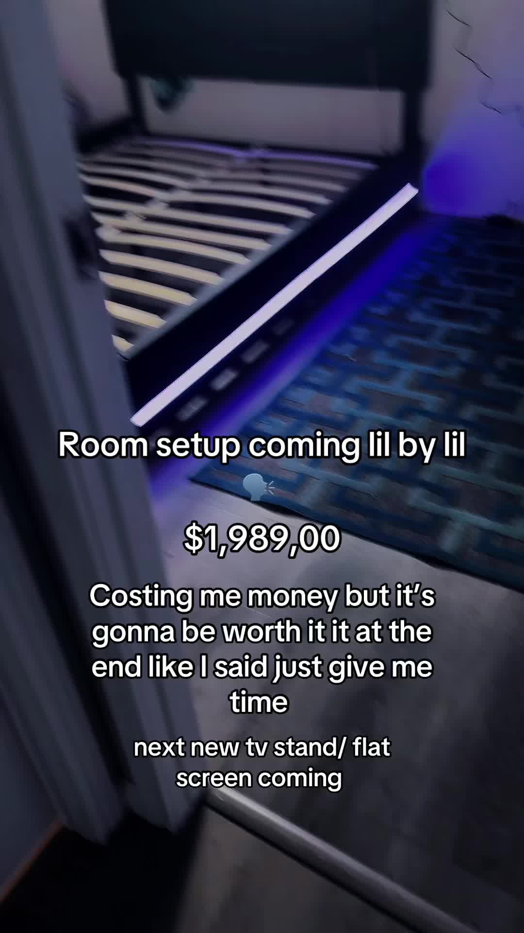 @_<3_