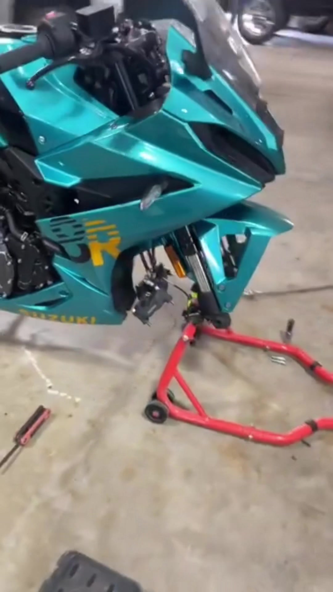 @LbkGsx8R