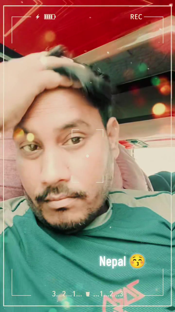 @Ham Tum Azmgarh🇮🇳