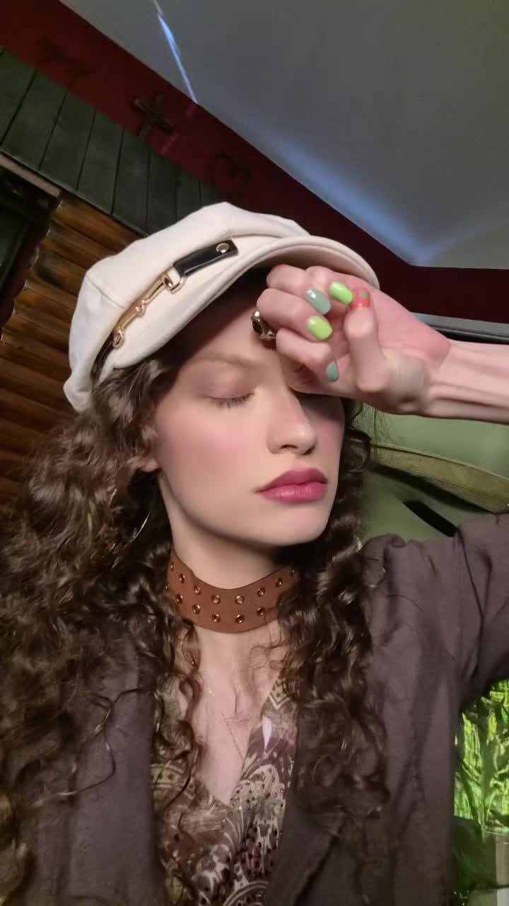 @𝓢𝓽𝓻𝓪𝔀𝓫𝓐𝓻𝓲𝓮🍓🌷🌳