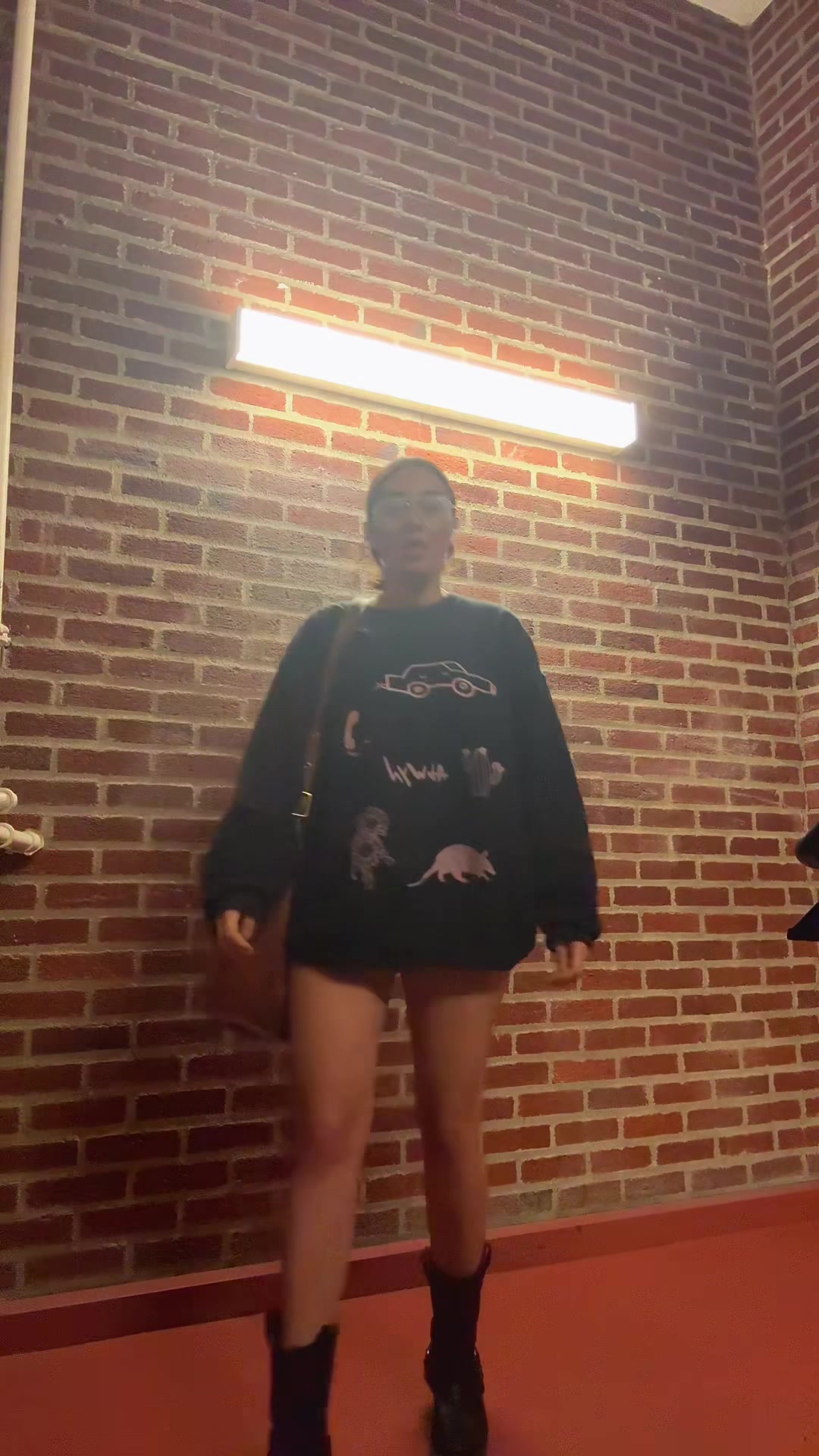 @Ella