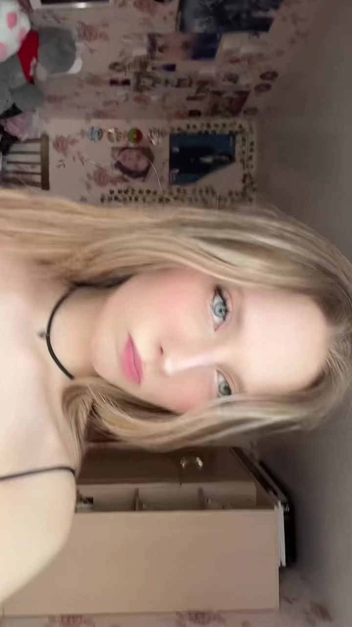@pohyi