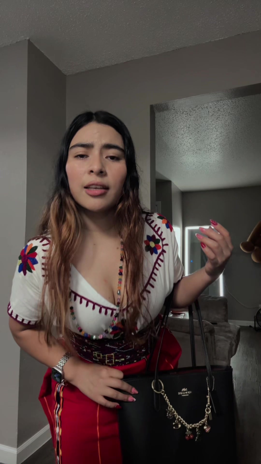 @Nayely García๐๐