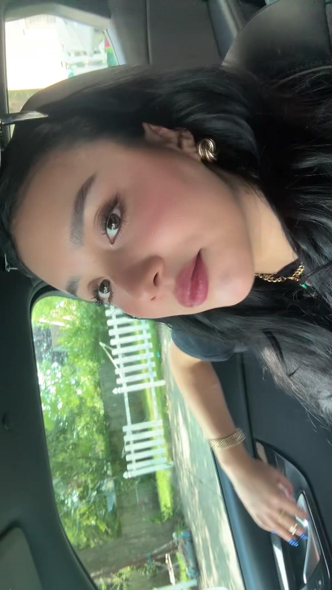 @Lucero