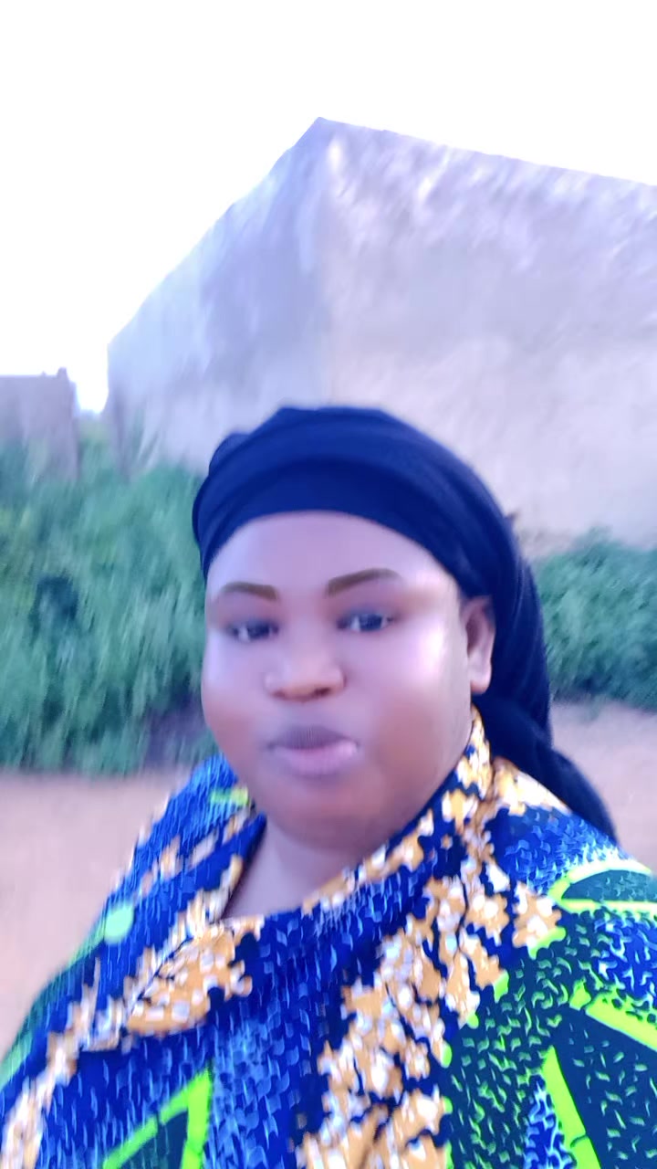 @Mariam Tour&eacute;