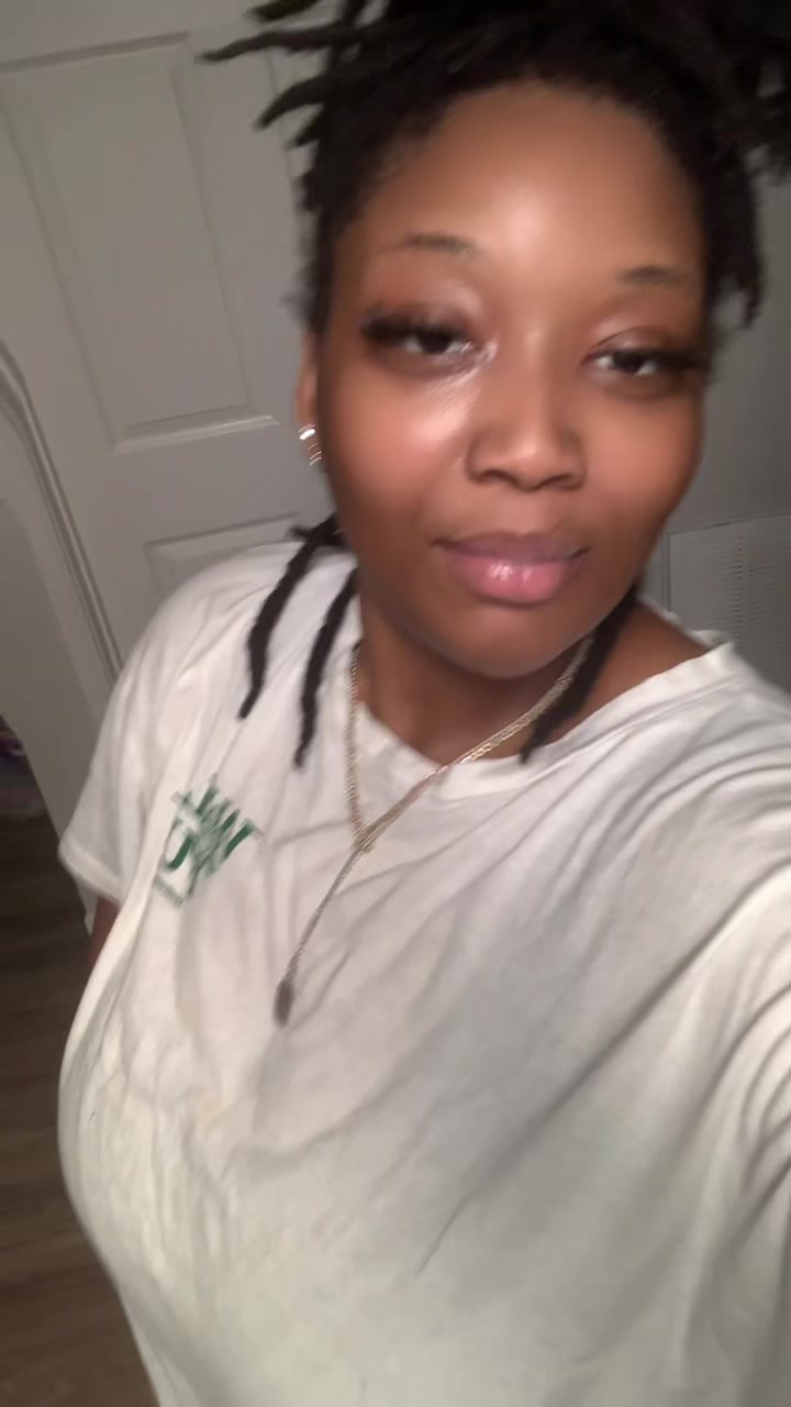 @dani-dee🦋