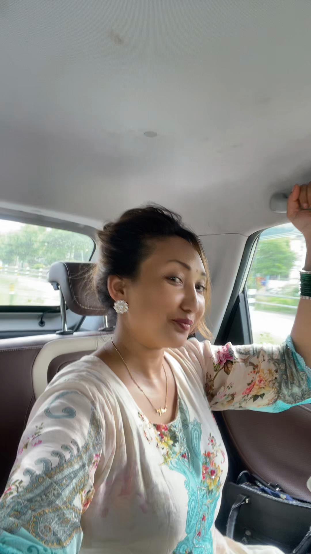 @Nisha thapa chhteri🧿